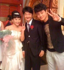 網曝王大治昔日結婚照