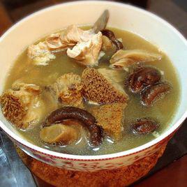 猴頭菇排骨湯 猴頭菇排骨湯