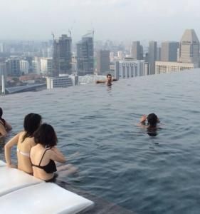 無邊際游泳池 無邊際游泳池