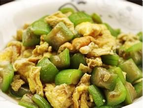 絲瓜木耳西紅柿炒蛋 絲瓜木耳西紅柿炒蛋