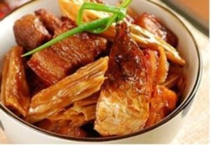 臘魚腐竹燒五花肉 臘魚腐竹燒五花肉