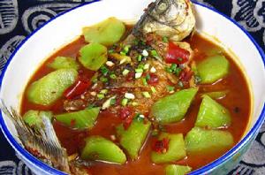 鯽魚燉萵苣 鯽魚燉萵苣