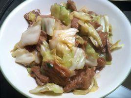 包菜炒牛肉 包菜炒牛肉