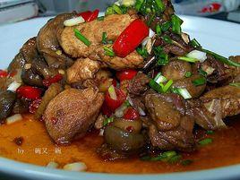 蘑菇燒雞 蘑菇燒雞