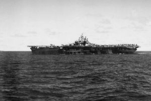 1944年3月27日，邦克山號正前往空襲帛琉。