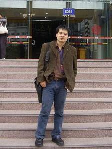 何哲[國家行政學院公共管理教研部教師]