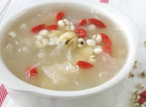 蓮子銀耳粥 蓮子銀耳粥