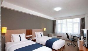 天津濱海智選假日酒店 天津濱海智選假日酒店