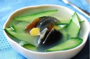 美味皮蛋黃瓜湯 美味皮蛋黃瓜湯