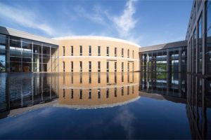 日本秋田看護福祉大學 日本秋田看護福祉大學