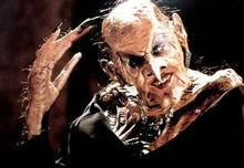 《邪惡女巫》劇情圖