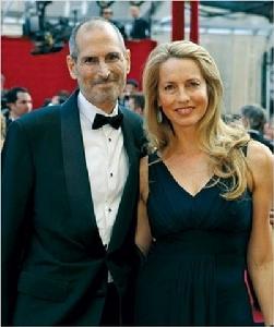 賈伯斯與妻子鮑威爾