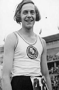 多拉·拉特延 多拉·拉特延