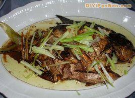 紅燒金鯧魚 紅燒金鯧魚