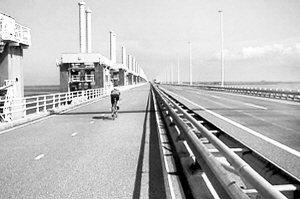 荷蘭大建“腳踏車高速公路”