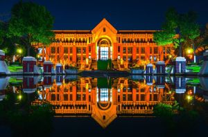 華東政法大學圖書館 華東政法大學圖書館