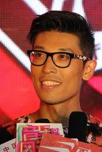 張赫宣參加合輯發布會現場