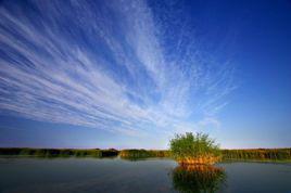 鏡湖[巴彥淖爾市臨河區鏡湖]