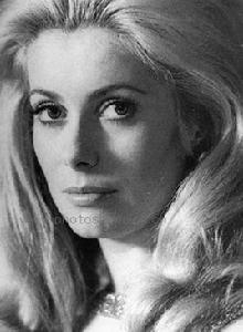 卡特琳娜·德諾芙 卡特琳娜·德諾芙