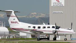 PA-32型飛機 PA-32型飛機