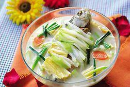 節瓜腐竹鯽魚湯 節瓜腐竹鯽魚湯