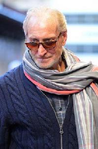 查爾斯·丹斯 查爾斯·丹斯