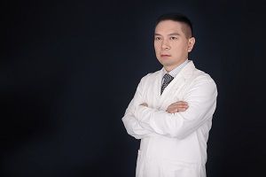 周杰[皮膚專家]