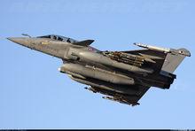 滿載武器的陣風戰鬥機