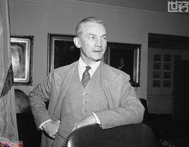 詹姆斯·福萊斯特 詹姆斯·福萊斯特