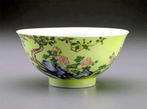 清雍正琺瑯彩芙蓉桂花碗 清雍正琺瑯彩芙蓉桂花碗