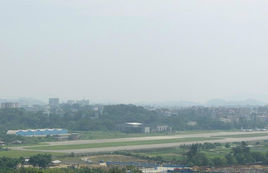 岑村機場 岑村機場