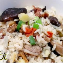 孜然羊肉燜飯 孜然羊肉燜飯