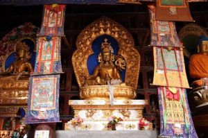 類烏齊寺 類烏齊寺