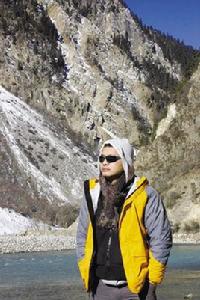 何馬[藏地作家]