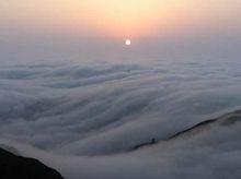 頂旗峰雲海日出