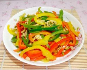 彩椒肉絲 彩椒肉絲