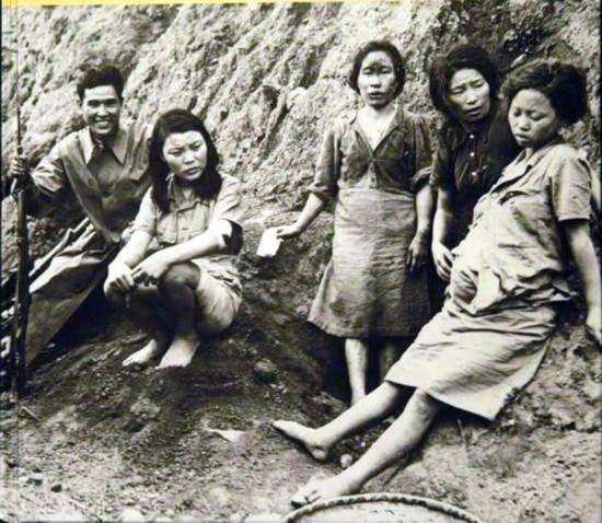 二戰時期,日本女人不僅慰安,更以自殺來鼓吹戰爭 二戰時期,日本女人不僅慰安,更以自殺來鼓吹戰爭