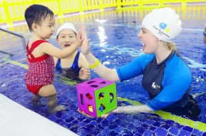 親子游泳 親子游泳