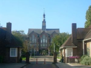 荷蘭斯坦頓大學 荷蘭斯坦頓大學