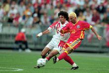 與突尼西亞比賽中染成黃髮的哈吉