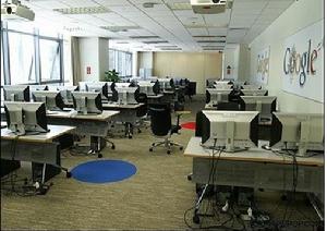 （圖）電腦已經是人們工作中必不可少的設備