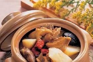 馬鈴薯筍燜雞 馬鈴薯筍燜雞