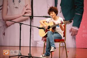 曾軼可助陣《一起來看流星雨》