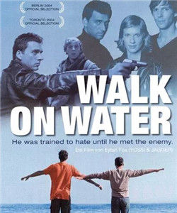 《水中漫步》 《水中漫步》