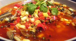 酸辣紅燒鰱魚丁 酸辣紅燒鰱魚丁