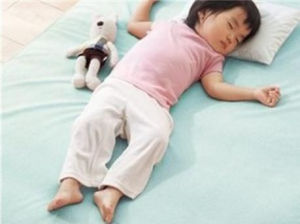 小兒尿床