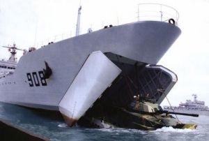 中國072型登入艦 
