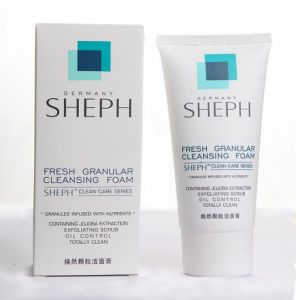 溪芙煥然顆粒潔面膏