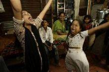 貧民窟居民慶祝《貧民富翁》奧斯卡獲勝