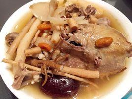 北芪黨參燉乳鴿 北芪黨參燉乳鴿